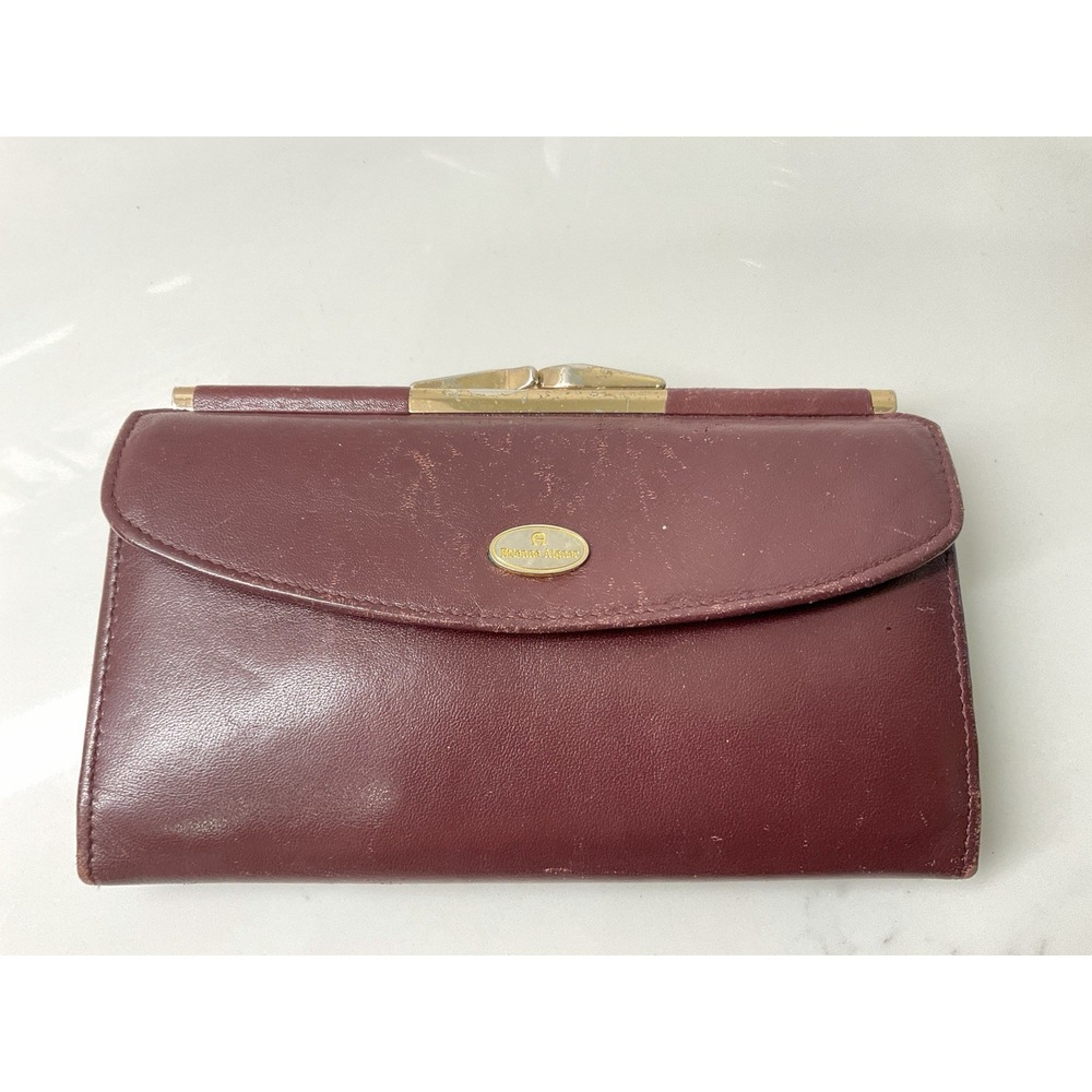 Vintage Etienne Aigner Burgundy Leather Kiss Lock Checkbook Wallet Gold Tone